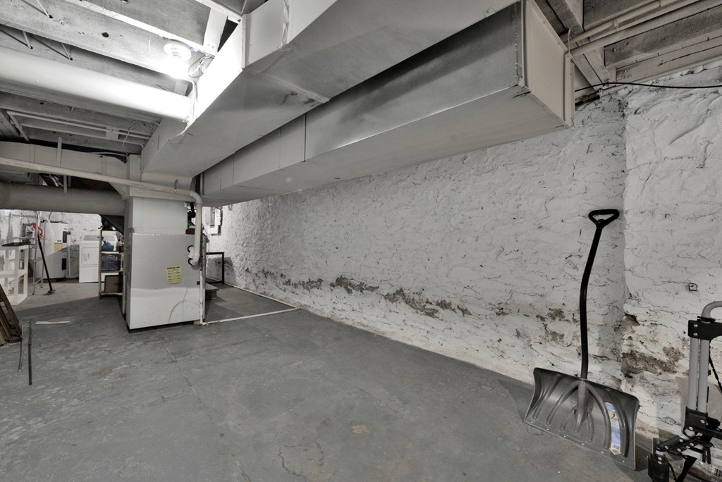 29 Second Ave Property Photo 27