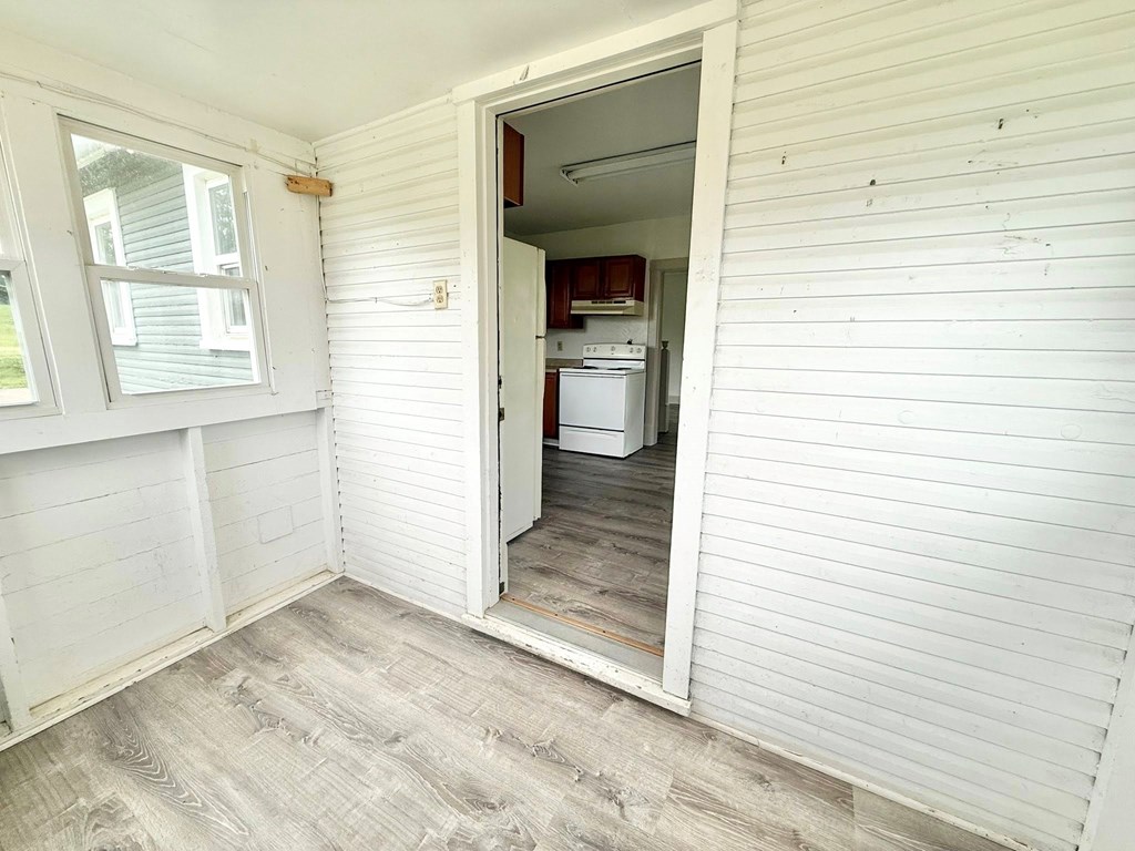 5 S Monroe Street Property Photo 2