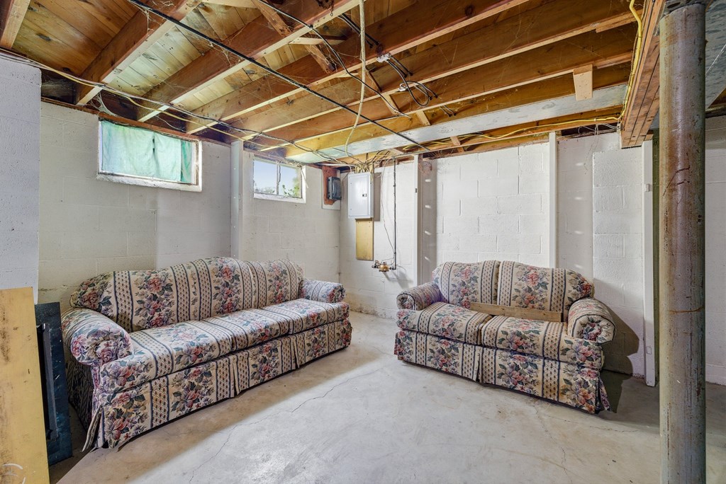167 Westgate Property Photo 24