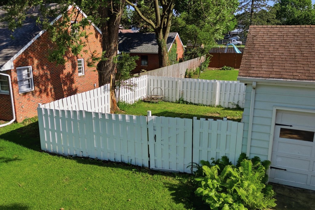 167 Westgate Property Photo 28
