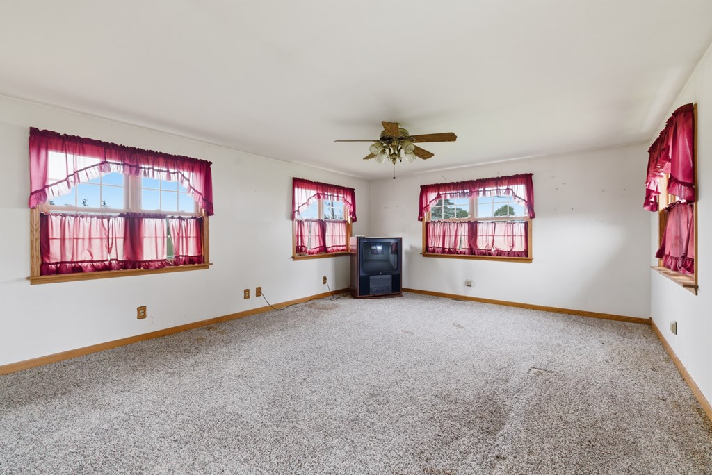 4888 Lower Leesville Rd Property Photo 17