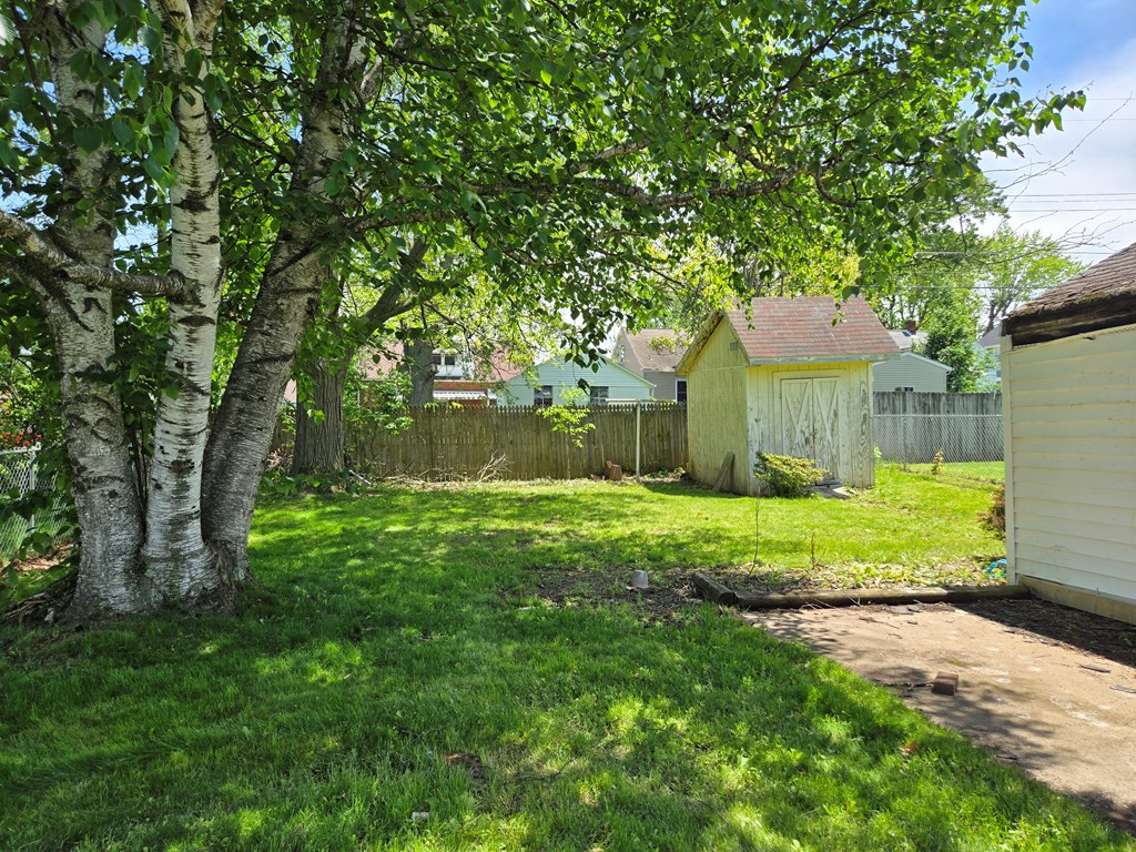 490 Dyas Drive Property Photo 8