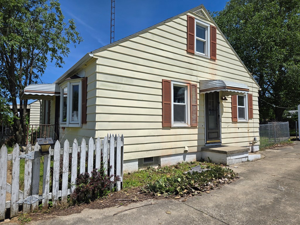 490 Dyas Drive Property Photo 13
