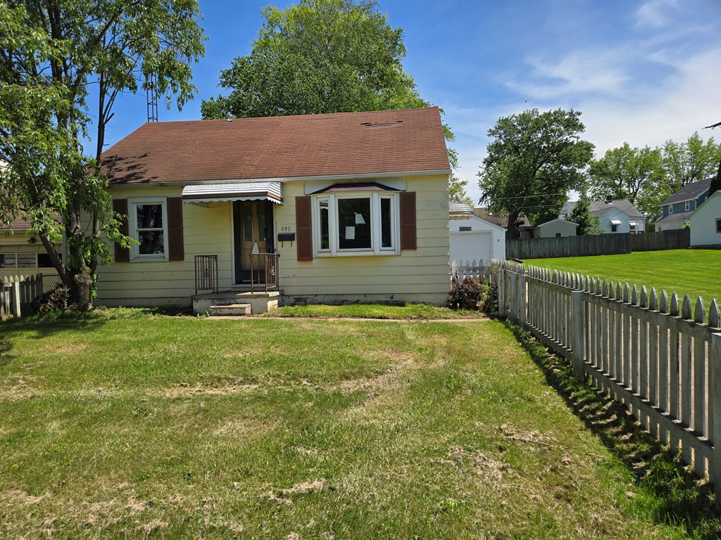 490 Dyas Drive Property Photo 14