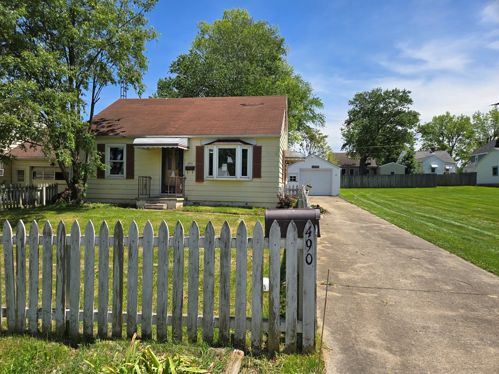 490 Dyas Drive Property Photo 15