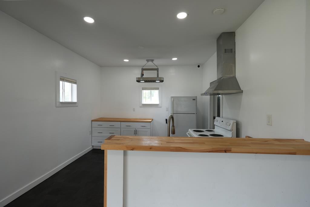 255 Fifth St Property Photo 8