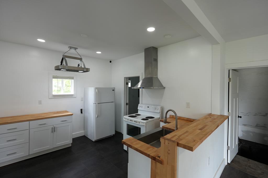 255 Fifth St Property Photo 9