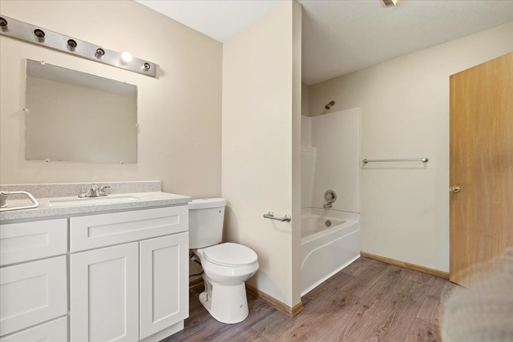 400 Fifth Property Photo 23