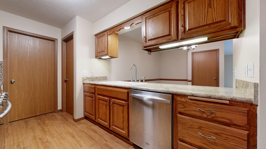 1663 Rippling Brook Dr Property Photo 8