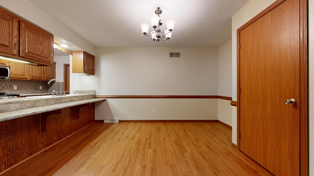 1663 Rippling Brook Dr Property Photo 11