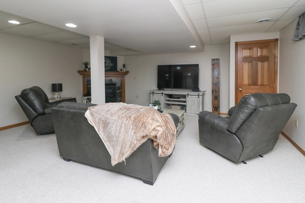 3710 Shangri La E Ave Property Photo 64