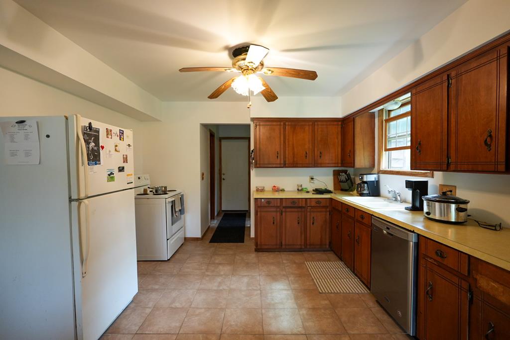 3491 Shad Property Photo 8