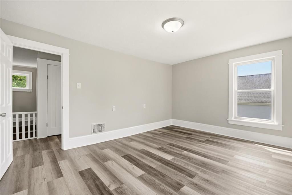 81 Bartley Property Photo 29