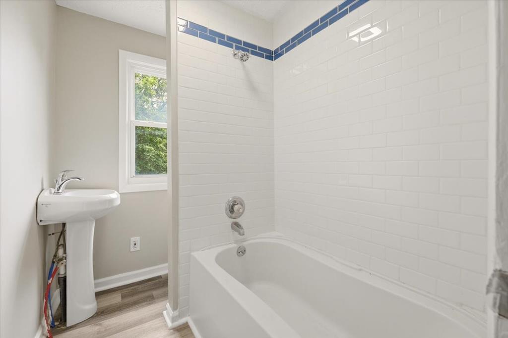 81 Bartley Property Photo 33