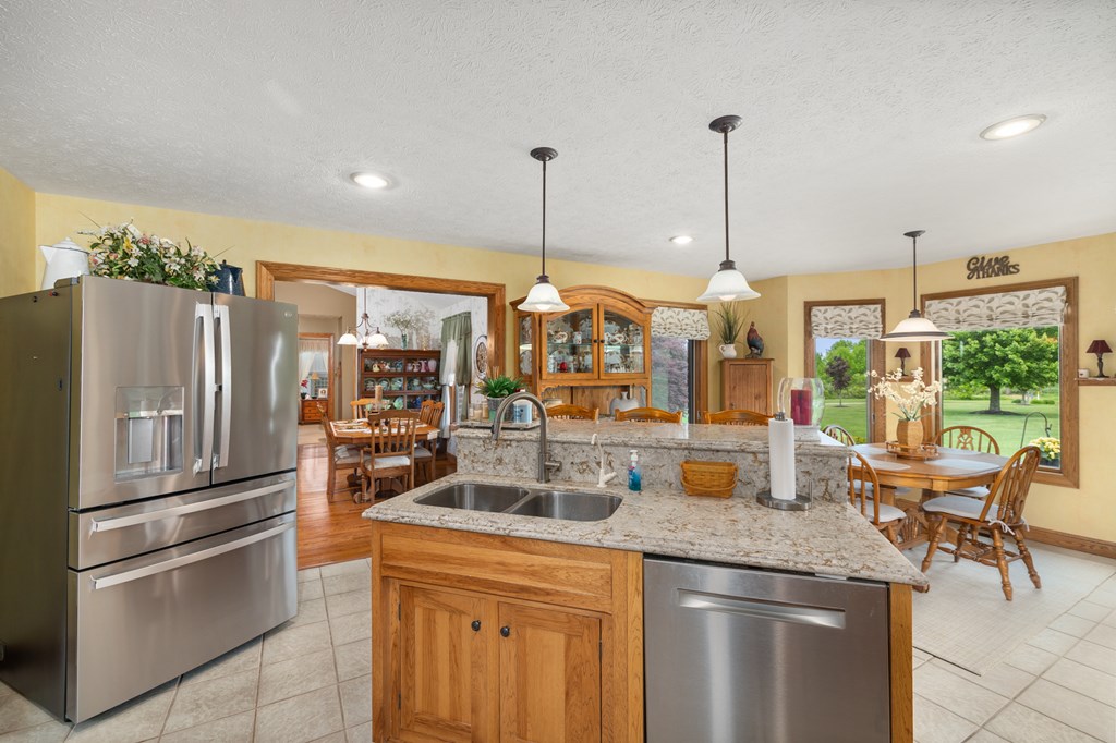 1555 Burnison Rd Property Photo 10