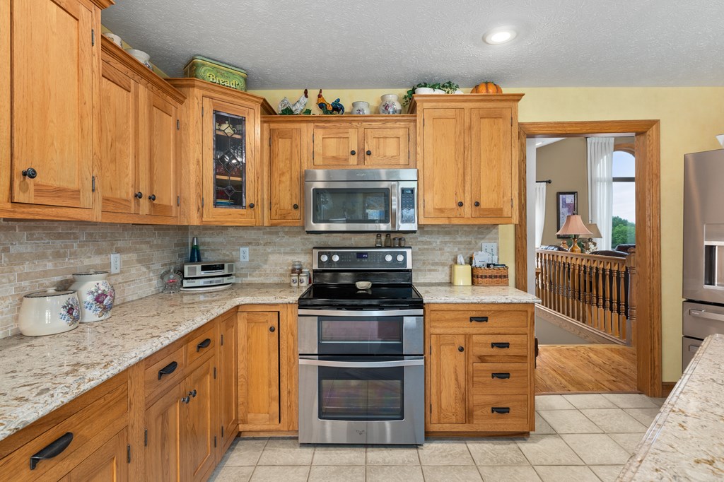1555 Burnison Rd Property Photo 13