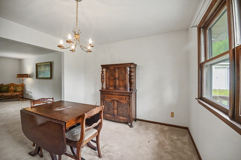 541 Sequoia Lane Property Photo 4