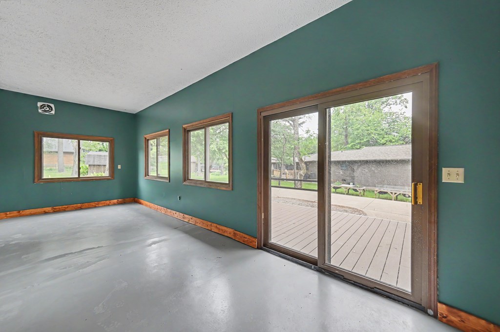 968 Pike Drive Property Photo 12