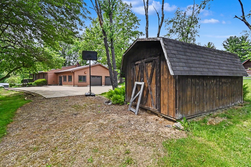 968 Pike Drive Property Photo 32