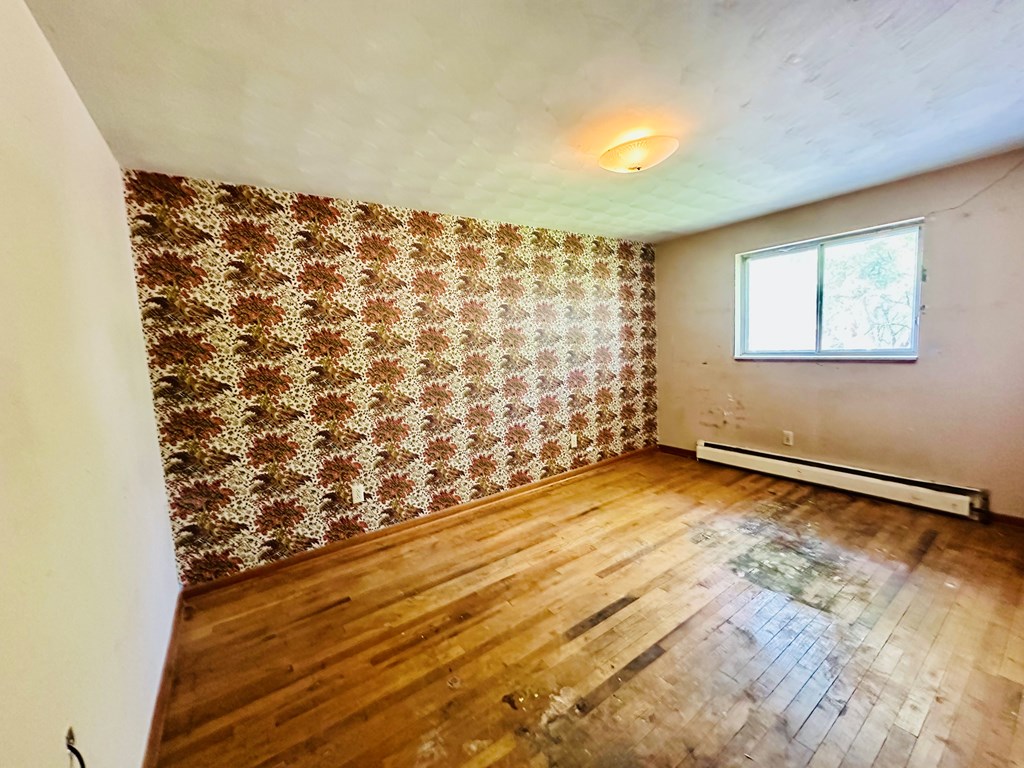 1257 Walnut Property Photo 7
