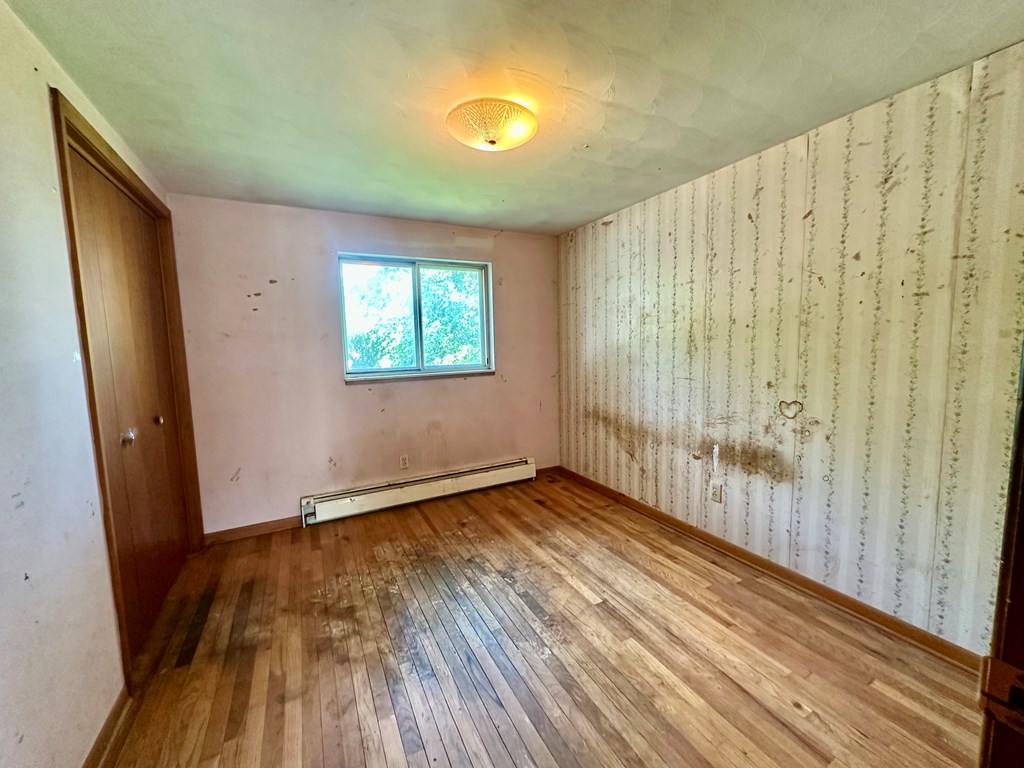 1257 Walnut Property Photo 8