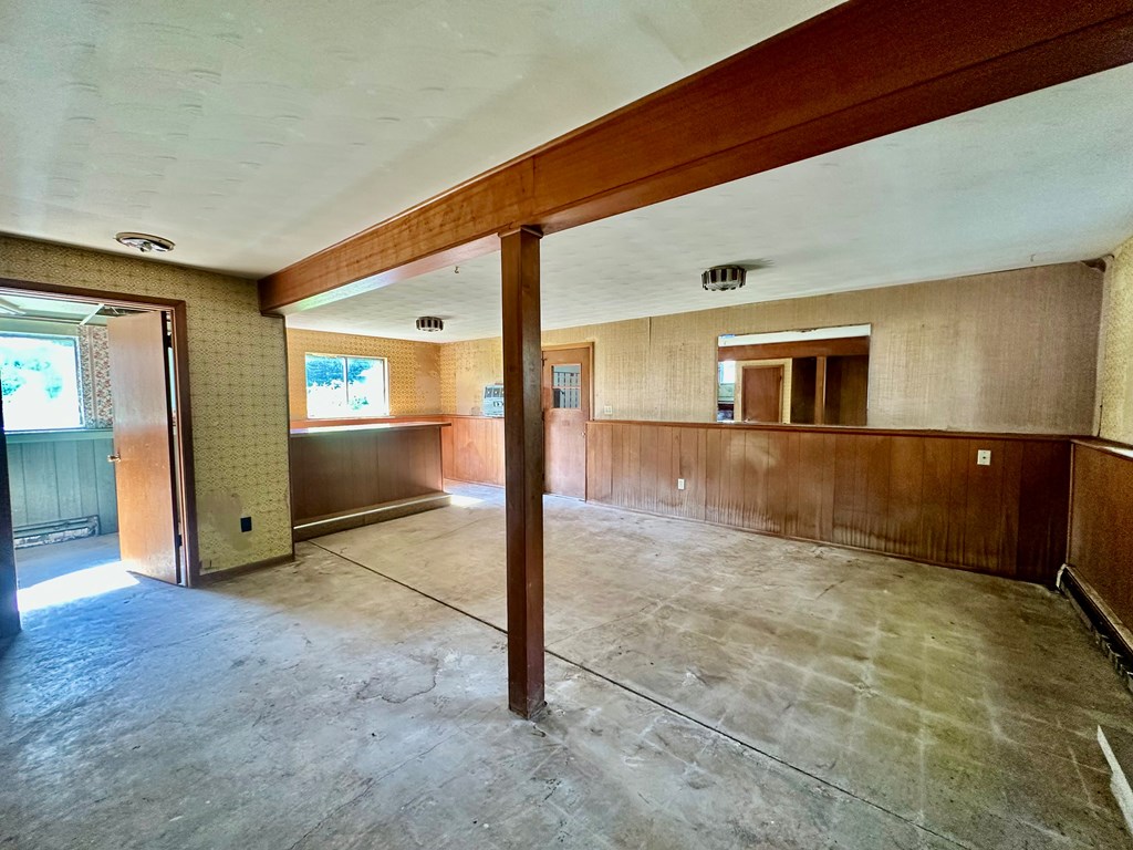 1257 Walnut Property Photo 10