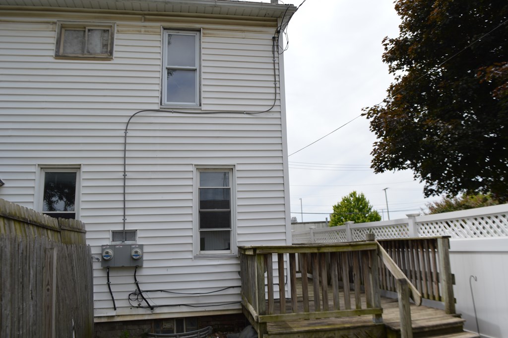 416 S Walnut Property Photo 4