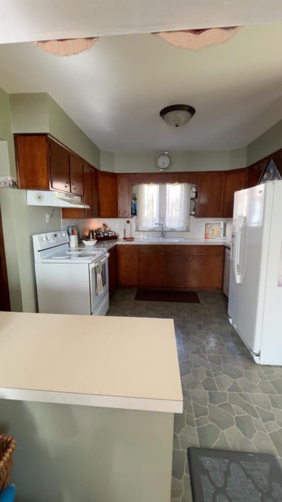 547 Maple Property Photo 11