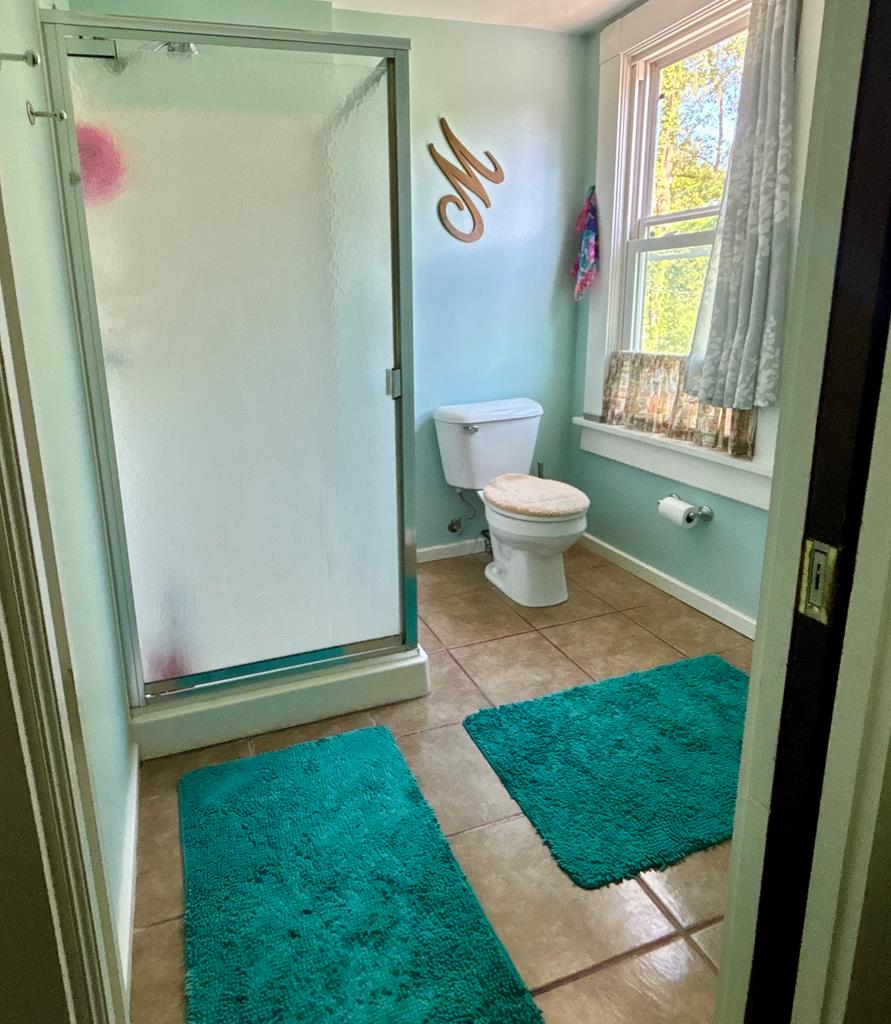547 Maple Property Photo 17