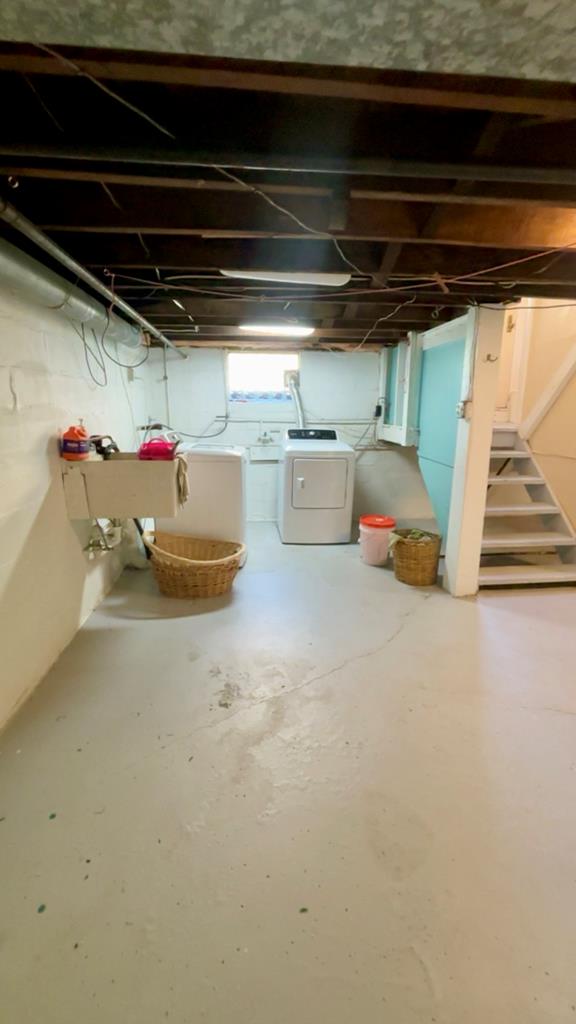 547 Maple Property Photo 26