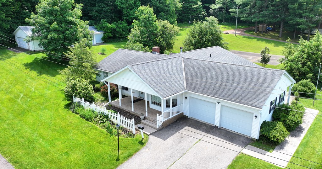 16 Charles Dr Property Photo 2