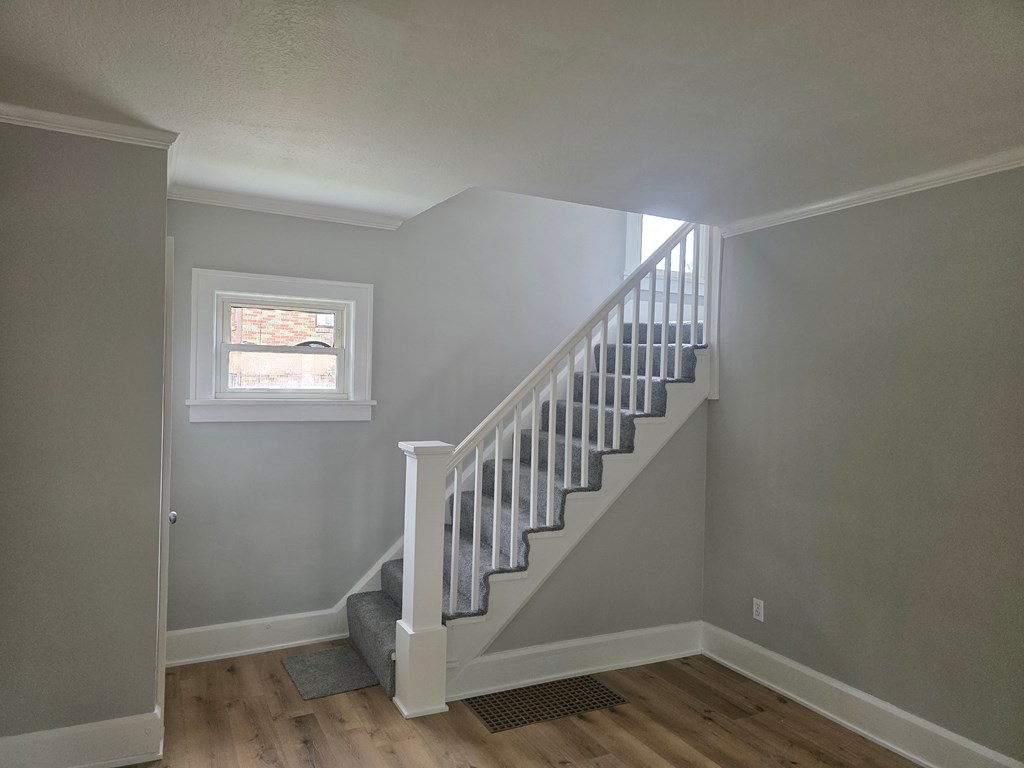 544 Arlington Ave. Property Photo 10