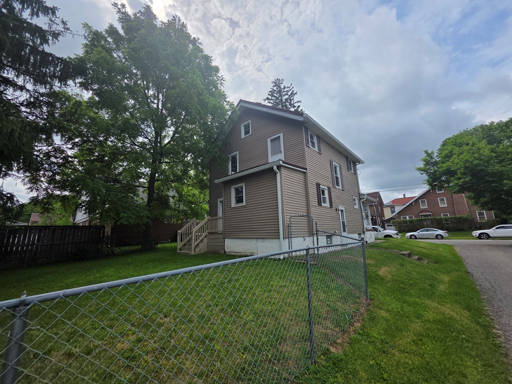 544 Arlington Ave. Property Photo 20