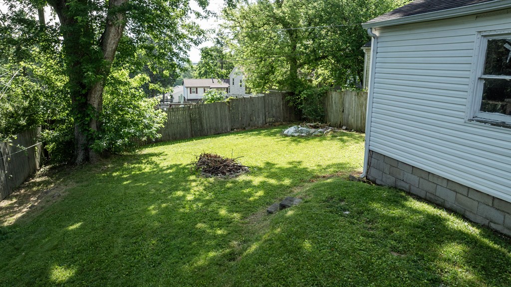 399 Agate Ave Property Photo 7