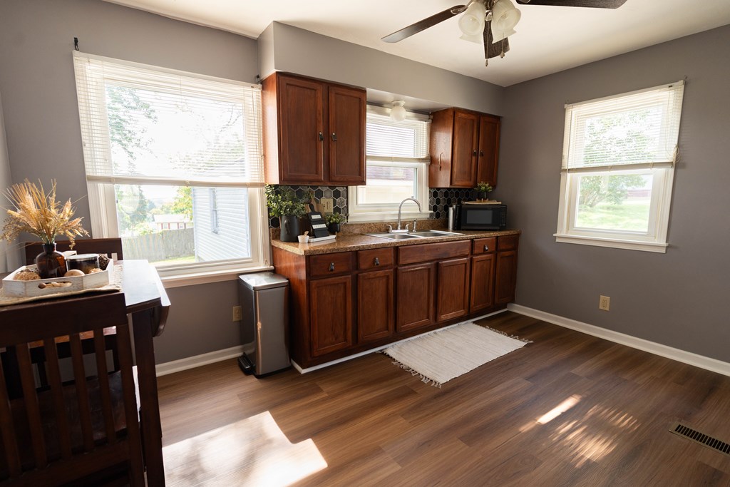 399 Agate Ave Property Photo 16