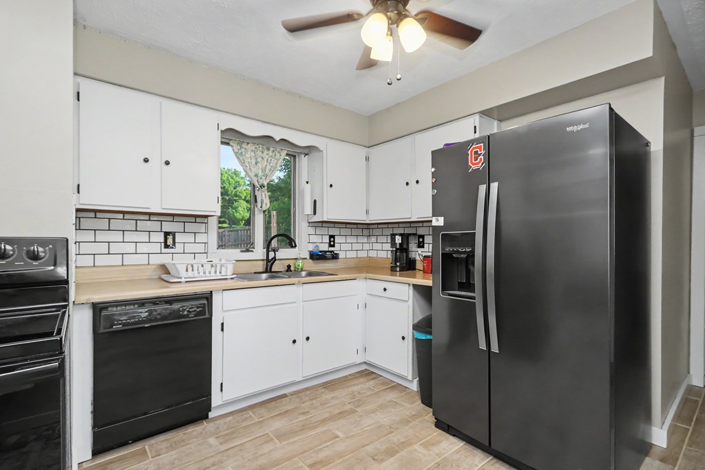 14 Fast Street Property Photo 7