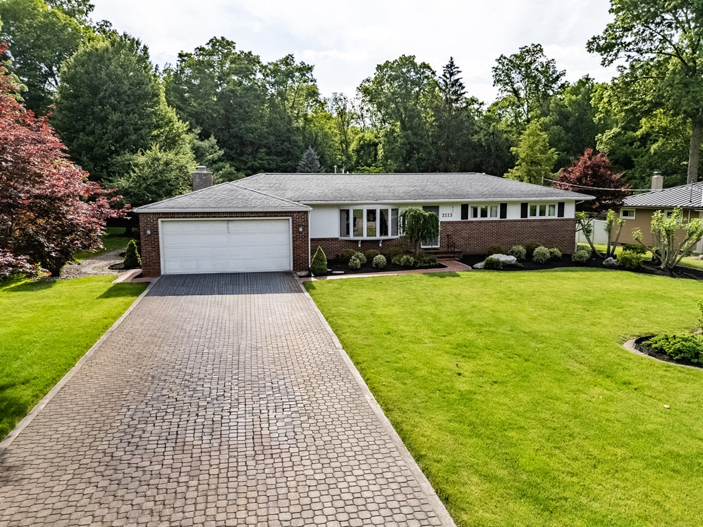 2113 New State Rd Property Photo 2