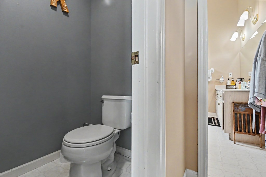 9400 Pleasant Valley Property Photo 26