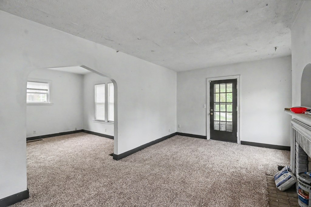 221 Penn Avenue Property Photo 3