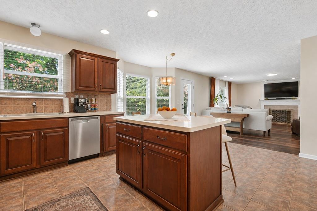 494 Ironhorse Property Photo 13
