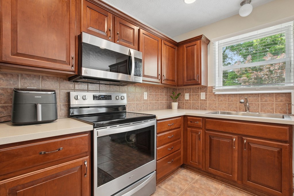 494 Ironhorse Property Photo 15