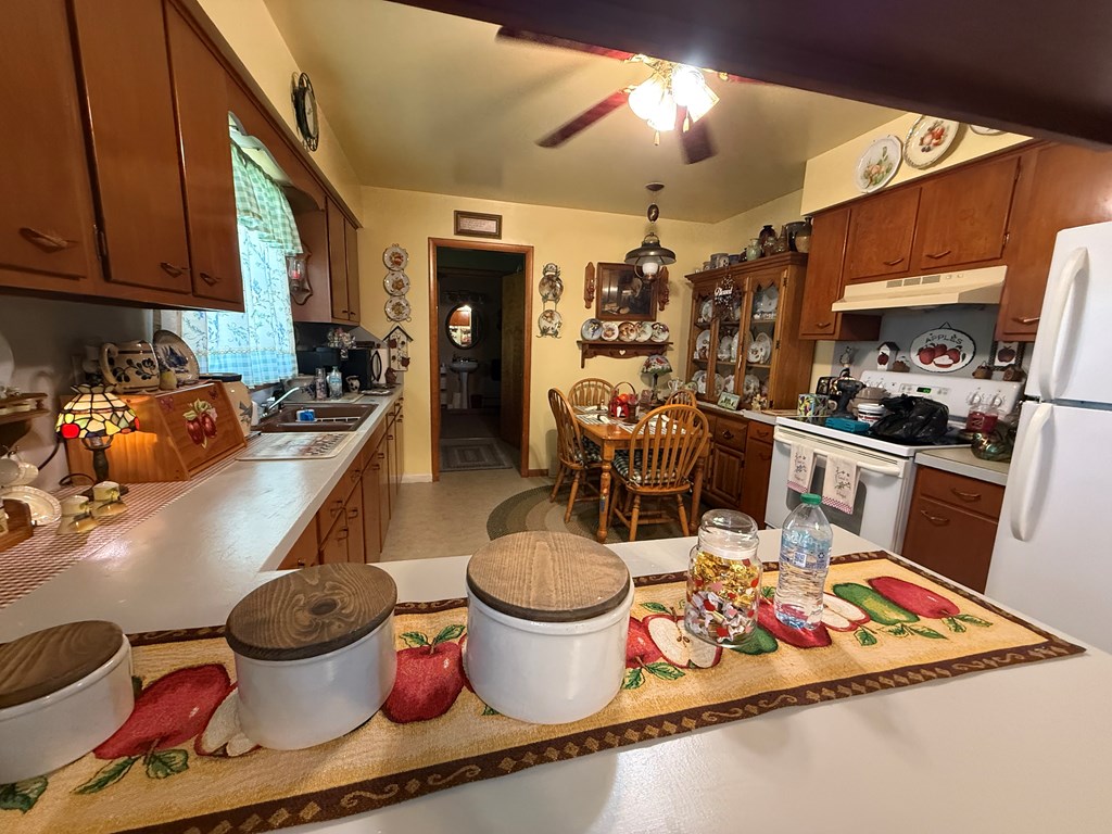 375 Arch Dr. Property Photo 5