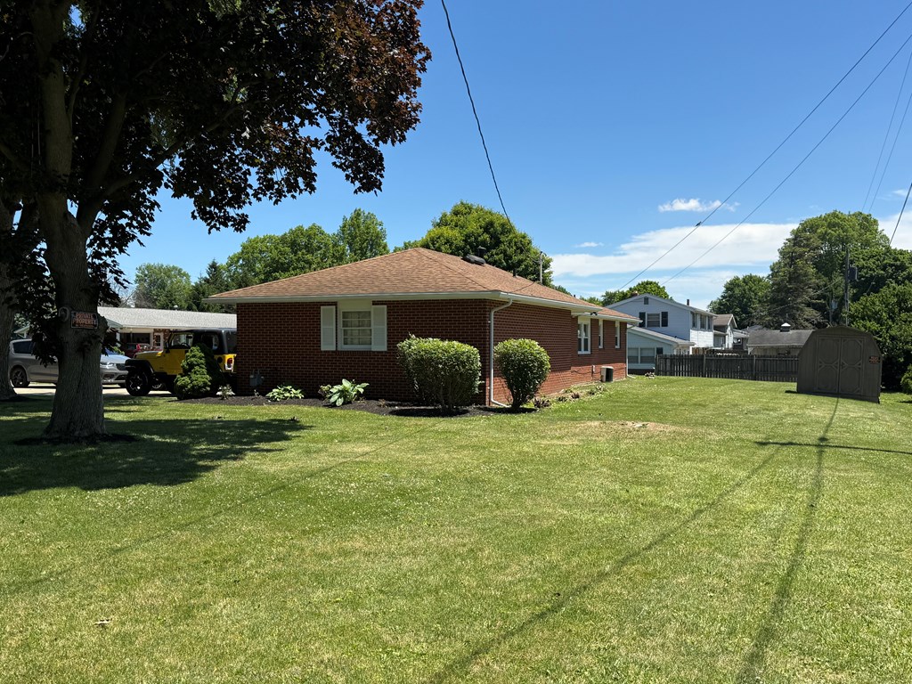 375 Arch Dr. Property Photo 11