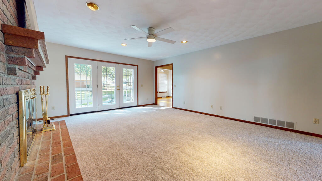 701 Kennedy Drive Property Photo 13