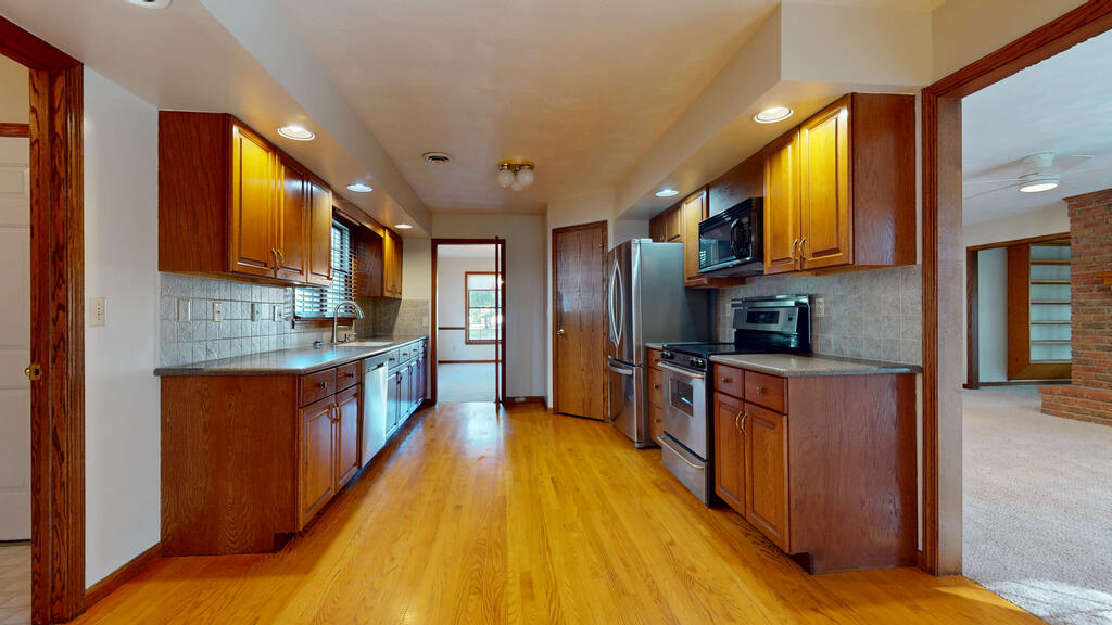 701 Kennedy Drive Property Photo 17
