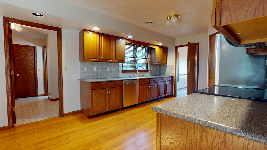 701 Kennedy Drive Property Photo 20