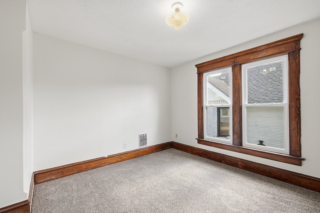 174 Marion Ave Property Photo 16