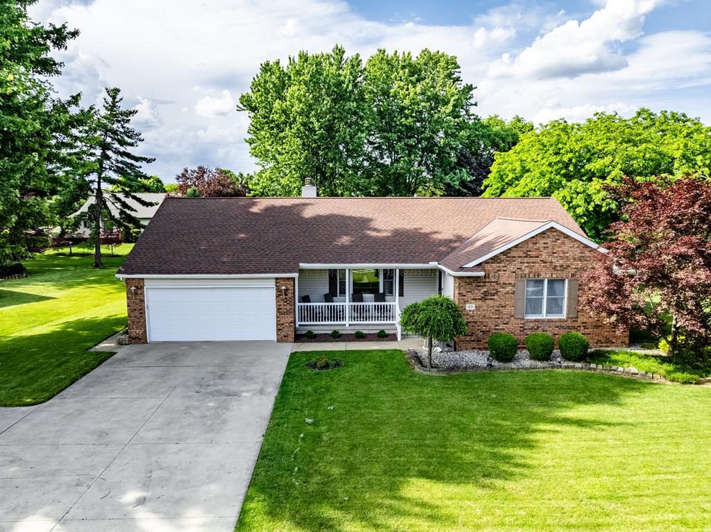 49 Executive Drive Property Photo 1