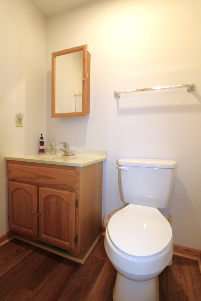 49 Executive Drive Property Photo 10