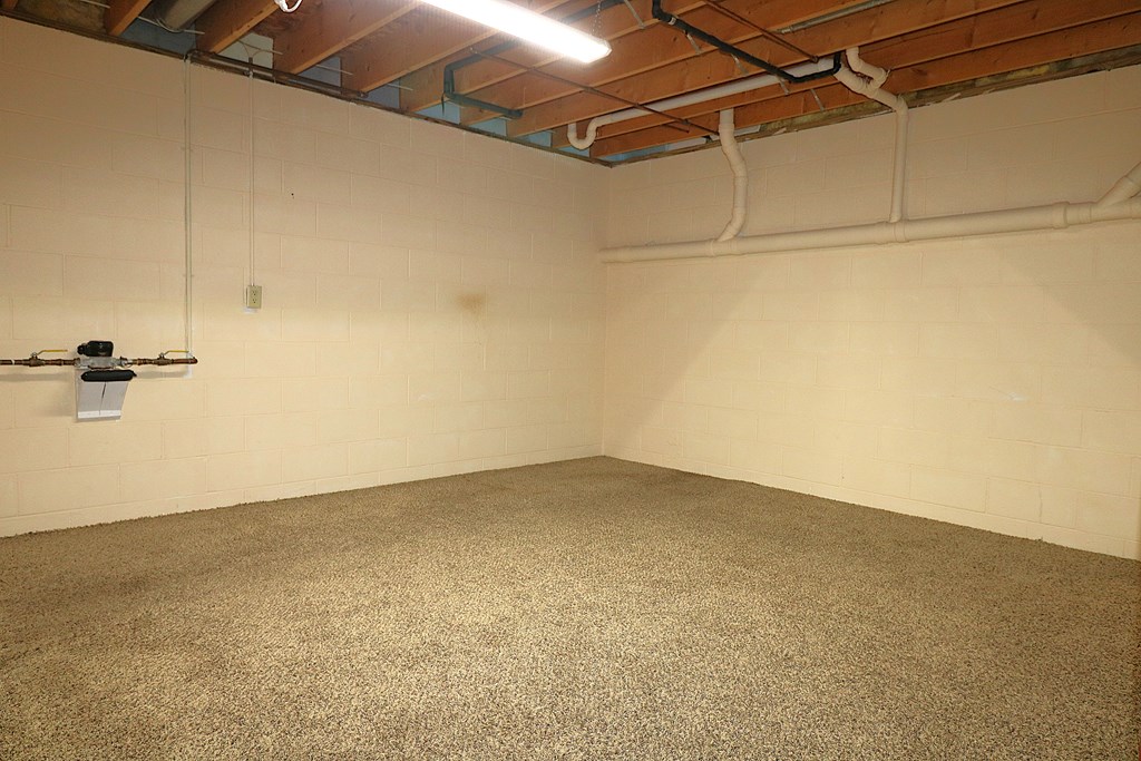 49 Executive Drive Property Photo 17